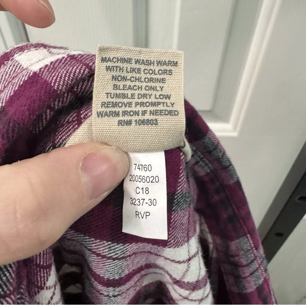 Duluth Trading Co Women's Size 2X Free Swingin Flannel Purple Button Down Shirt - Picture 5 of 5